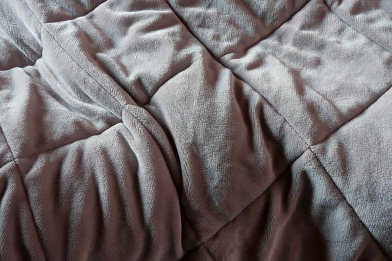 The Surprising Benefits of Weighted Blankets